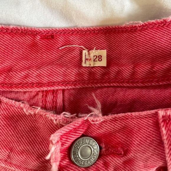 Levi’s Cutoff Shorts - Picture 7 of 10